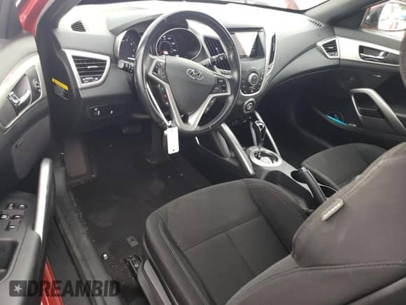 2017 Hyundai Veloster Value Edition с VIN KMHTC6AD5HU318270, выставлен на аукционе Copart как лот 58045155 с пробегом 61 675 миль миль и Списание • Salvage title. История ставок и продаж доступна на DreamBid. Изображение 8.