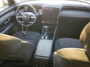 ✅ 2024 Hyundai Tucson SEL • VIN: 5NMJB3DE0RH428797 • Lot: 73627974. Wystawiony na Copart z przebiegiem 8 325 mil. Bezpłatny archiwum sprzedaży aukcyjnych z USA i szczegółowy raport historii pojazdu na DreamBid. Zdjęcie 8.