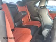 ✅ 2015 Dodge Challenger SRT 392 • VIN: 2C3CDZDJ6FH709761 • Lot: 64776334. Wystawiony na Copart z przebiegiem 82 639 mil. Bezpłatny archiwum sprzedaży aukcyjnych z USA i szczegółowy raport historii pojazdu na DreamBid. Zdjęcie 10.