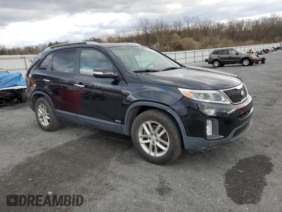 ✅ 2014 Kia Sorento LX • VIN: 5XYKTCA64EG505805 • Лот: 93074435. Опубликован ранее на Copart с пробегом 156 694 миль. Бесплатный доступ к архиву аукционных продаж из США и подробный отчёт об истории автомобиля на DreamBid. Изображение 4.