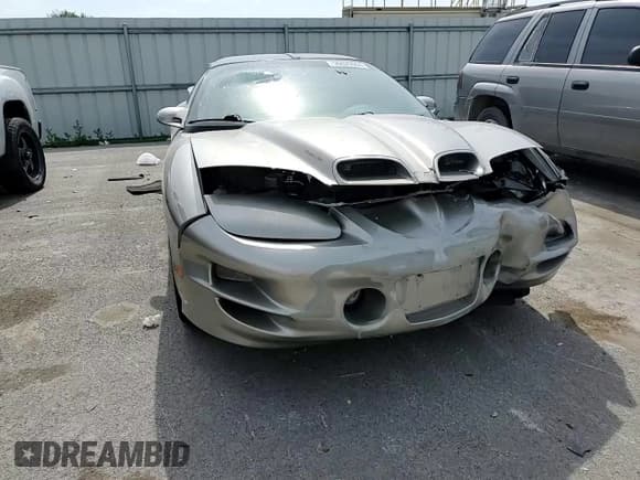 ✅ 2001 Pontiac Firebird Formula • VIN: 2G2FV22G912123611 • Lot: 56820064. Listed on Copart with 55,319 mi. Free auction sales archive from the USA and detailed vehicle history report at DreamBid. Image 10.
