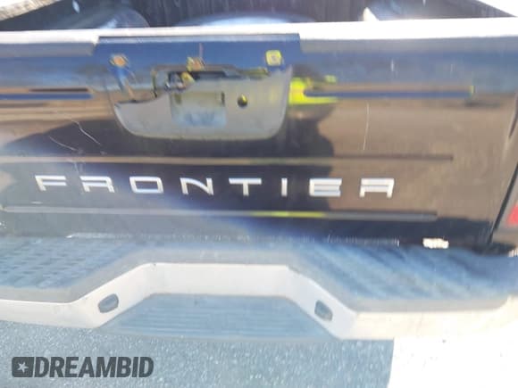 ✅ 2001 Nissan Frontier XE • VIN: 1N6DD26S61C401950 • Lot: 41822525. Listed on IAAI with 176,587 mi. Free auction sales archive from the USA and detailed vehicle history report at DreamBid. Image 6.