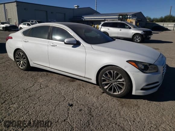 ✅ 2015 Hyundai Genesis 3.8L • VIN: KMHGN4JE0FU054896 • Lot: 79686224. Wystawiony na Copart z przebiegiem 170 581 mil. Bezpłatny archiwum sprzedaży aukcyjnych z USA i szczegółowy raport historii pojazdu na DreamBid. Zdjęcie 4.