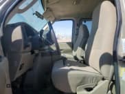 ✅ 2007 Ford Econoline Passenger XL • VIN: 1FBNE31LX7DA12469 • Lot: 71921115. Wystawiony na Copart z przebiegiem 90 037 mil. Bezpłatny archiwum sprzedaży aukcyjnych z USA i szczegółowy raport historii pojazdu na DreamBid. Zdjęcie 7.