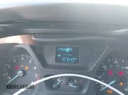 ✅ 2017 Ford Transit • VIN: 1FTYE2CM6HKB32372 • Lot: 42247909. Wystawiony na IAAI z przebiegiem 197 640 mil. Bezpłatny archiwum sprzedaży aukcyjnych z USA i szczegółowy raport historii pojazdu na DreamBid. Zdjęcie 15.