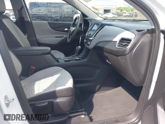 ✅ 2020 Chevrolet Equinox LS • VIN: 3GNAXFEV0LS654136 • Lot: 42214480. Listed on IAAI with 39,738 mi. Free auction sales archive from the USA and detailed vehicle history report at DreamBid. Image 5.