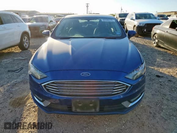 ✅ 2017 Ford Fusion SE • VIN: 3FA6P0HD4HR311946 • Лот: 92330295. Опубликован ранее на Copart с пробегом 111 610 миль. Бесплатный доступ к архиву аукционных продаж из США и подробный отчёт об истории автомобиля на DreamBid. Изображение 5.