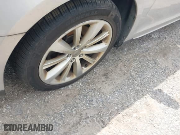 ✅ 2009 Lincoln MKS • VIN: 1LNHM93RX9G610591 • Lot: 42740886. Listed on IAAI with 184,086 mi. Free auction sales archive from the USA and detailed vehicle history report at DreamBid. Image 12.