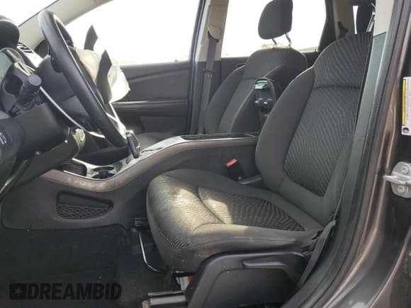 ✅ 2017 Dodge Journey SXT • VIN: 3C4PDDBG5HT592899 • Лот: 89541635. Опубликован ранее на Copart с пробегом 141 136 миль. Бесплатный доступ к архиву аукционных продаж из США и подробный отчёт об истории автомобиля на DreamBid. Изображение 7.