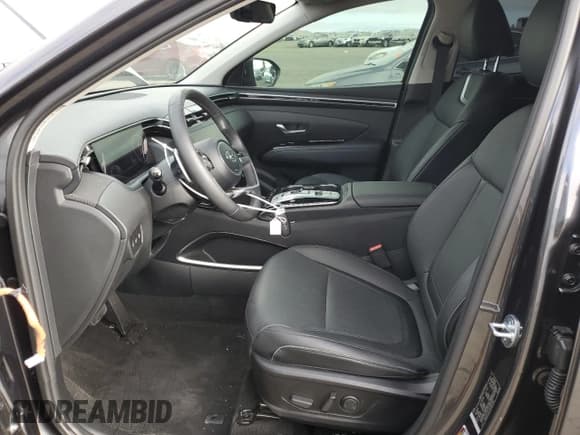 ✅ 2024 Hyundai Tucson Limited • VIN: 5NMJE3DE4RH307925 • Lot: 70448914. Wystawiony na Copart z przebiegiem 9 690 mil. Bezpłatny archiwum sprzedaży aukcyjnych z USA i szczegółowy raport historii pojazdu na DreamBid. Zdjęcie 7.