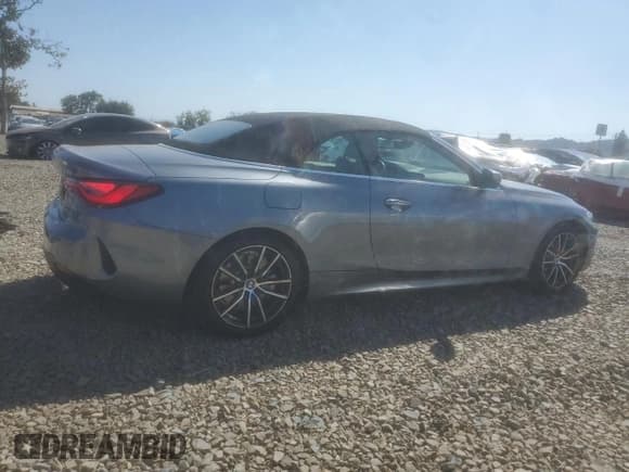 ✅ 2022 BMW 4 Series 430i • VIN: WBA23AT06NCJ63496 • Лот: 81677695. Опубликован ранее на Copart с пробегом 18 422 миль. Бесплатный доступ к архиву аукционных продаж из США и подробный отчёт об истории автомобиля на DreamBid. Изображение 3.