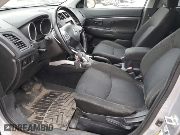 ✅ 2012 Mitsubishi Outlander Sport SE • VIN: JA4AJ3AU7CZ600531 • Lot: 77403264. Wystawiony na Copart z przebiegiem 131 976 mil. Bezpłatny archiwum sprzedaży aukcyjnych z USA i szczegółowy raport historii pojazdu na DreamBid. Zdjęcie 7.