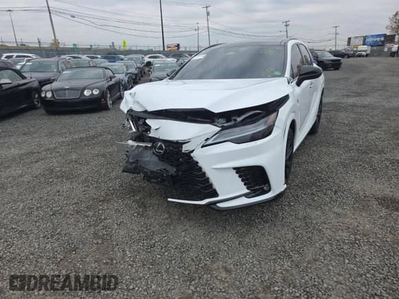 ✅ 2024 Lexus RX 500h F Sport Performance • VIN: 2T2BCMEA9RC016091 • Лот: 92692605. Опубликован ранее на Copart с пробегом 23 670 миль. Бесплатный доступ к архиву аукционных продаж из США и подробный отчёт об истории автомобиля на DreamBid. Изображение 5.