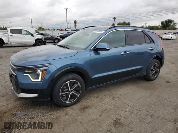 ✅ 2025 Kia Niro SX • VIN: KNDCT3LEXS5226629 • Lot: 53109805. Listed on Copart with 5,726 mi. Free auction sales archive from the USA and detailed vehicle history report at DreamBid. Image 1.