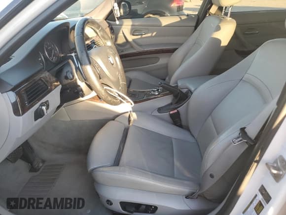 ✅ 2011 BMW 3 Series 335d • VIN: WBAPN7C58BA780520 • Lot: 91318705. Listed on Copart with 160,499 mi. Free auction sales archive from the USA and detailed vehicle history report at DreamBid. Image 7.