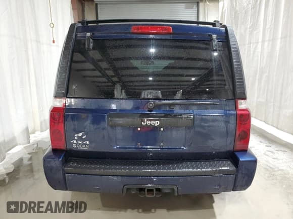 ✅ 2006 Jeep Commander • VIN: 1J8HG48N86C129562 • Lot: 81072005. Wystawiony na Copart z przebiegiem 105 523 mil. Bezpłatny archiwum sprzedaży aukcyjnych z USA i szczegółowy raport historii pojazdu na DreamBid. Zdjęcie 6.