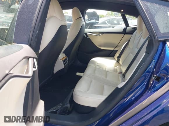 ✅ 2020 Tesla Model S Long Range • VIN: 5YJSA1E25LF396292 • Lot: 42291374. Wystawiony na IAAI z przebiegiem 49 634 mil. Bezpłatny archiwum sprzedaży aukcyjnych z USA i szczegółowy raport historii pojazdu na DreamBid. Zdjęcie 8.