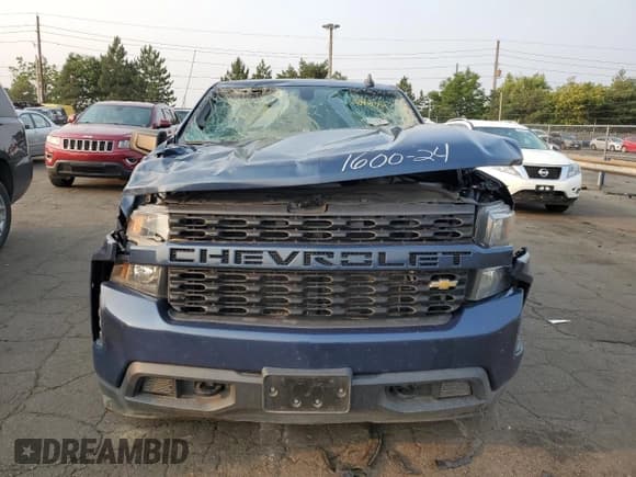 ✅ 2019 Chevrolet Silverado 1500 Custom • VIN: 1GCRYBEH7KZ413798 • Lot: 63088314. Wystawiony na Copart z przebiegiem 53 626 mil. Bezpłatny archiwum sprzedaży aukcyjnych z USA i szczegółowy raport historii pojazdu na DreamBid. Zdjęcie 5.