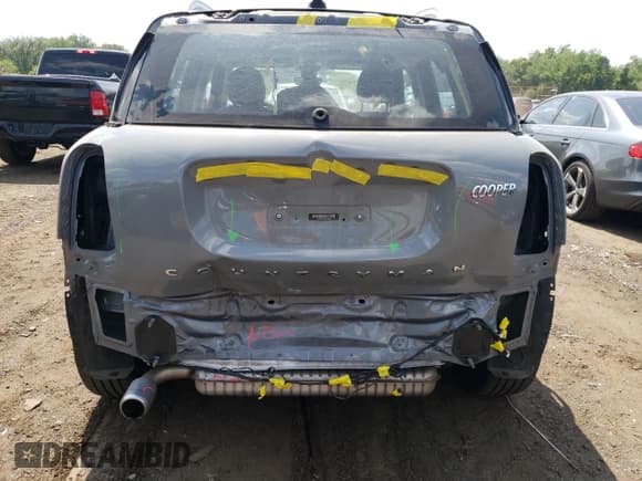 ✅ 2022 MINI Countryman Cooper • VIN: WMZ43BR05N3N69052 • Lot: 61532365. Listed on Copart with 20,940 mi. Free auction sales archive from the USA and detailed vehicle history report at DreamBid. Image 6.