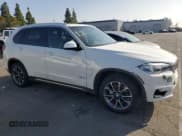 ✅ 2018 BMW X5 sDrive35i • VIN: 5UXKR2C53J0X09250 • Lot: 84009595. Wystawiony na Copart z przebiegiem 98 518 mil. Bezpłatny archiwum sprzedaży aukcyjnych z USA i szczegółowy raport historii pojazdu na DreamBid. Zdjęcie 4.