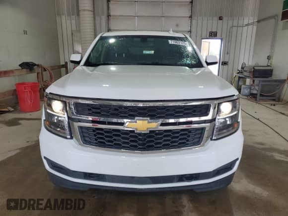 2018 Chevrolet Suburban LS z VIN 1GNSKGECXJR137675, wystawiony jako Copart lot #71902125 z przebiegiem 128 007 mil mil oraz Szkoda całkowita • Salvage title. Historia ofert i sprzedaży dostępna na DreamBid. Obrazek 5.
