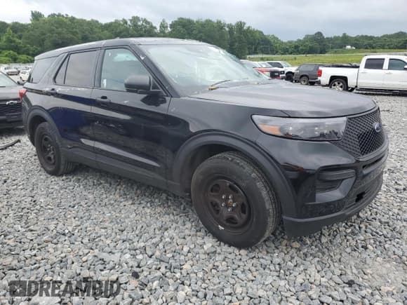 ✅ 2023 Ford Police Interceptor Utility • VIN: 1FM5K8AB1PGA33214 • Lot: 57846485. Wystawiony na Copart z przebiegiem 6 026 mil. Bezpłatny archiwum sprzedaży aukcyjnych z USA i szczegółowy raport historii pojazdu na DreamBid. Zdjęcie 4.