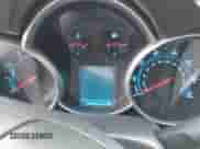 2014 Chevrolet Cruze LS z VIN 1G1PA5SH1E7336369, wystawiony jako IAAI lot #43311124 z przebiegiem 101 303 mil mil oraz . Historia ofert i sprzedaży dostępna na DreamBid. Obrazek 7.