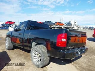 ✅ 2012 Chevrolet Silverado 1500 Work Truck • VIN: 1GCNCPEX6CZ201218 • Lot: 43355011. Wystawiony na IAAI z przebiegiem 127 659 mil. Bezpłatny archiwum sprzedaży aukcyjnych z USA i szczegółowy raport historii pojazdu na DreamBid. Zdjęcie 3.