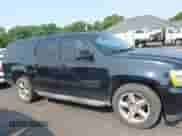 2014 Chevrolet Suburban LT z VIN 1GNSKJE72ER100836, wystawiony jako IAAI lot #42378709 z przebiegiem 365 946 mil mil oraz . Historia ofert i sprzedaży dostępna na DreamBid. Obrazek 13.