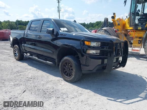 ✅ 2021 Chevrolet Silverado 1500 Custom Trail Boss • VIN: 3GCPYCEL3MG422938 • Lot: 42280311. Wystawiony na IAAI z przebiegiem 49 708 mil. Bezpłatny archiwum sprzedaży aukcyjnych z USA i szczegółowy raport historii pojazdu na DreamBid. Zdjęcie 1.