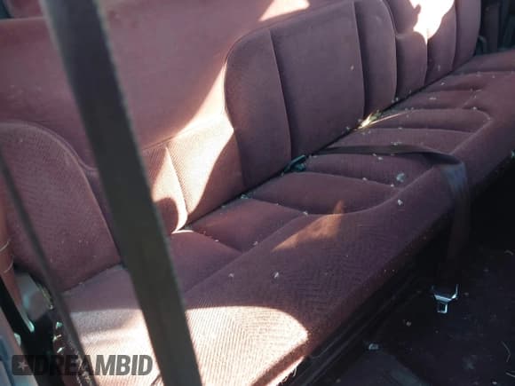 ✅ 1995 Chevrolet Silverado 1500 • VIN: 2GCEK19K0S1252347 • Lot: 43622998. Wystawiony na IAAI z przebiegiem 288 575 mil. Bezpłatny archiwum sprzedaży aukcyjnych z USA i szczegółowy raport historii pojazdu na DreamBid. Zdjęcie 8.