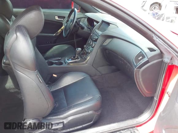 ✅ 2013 Hyundai Genesis Coupe Grand Touring • VIN: KMHHU6KJ4DU107997 • Lot: 42558525. Wystawiony na IAAI z przebiegiem 116 475 mil. Bezpłatny archiwum sprzedaży aukcyjnych z USA i szczegółowy raport historii pojazdu na DreamBid. Zdjęcie 5.