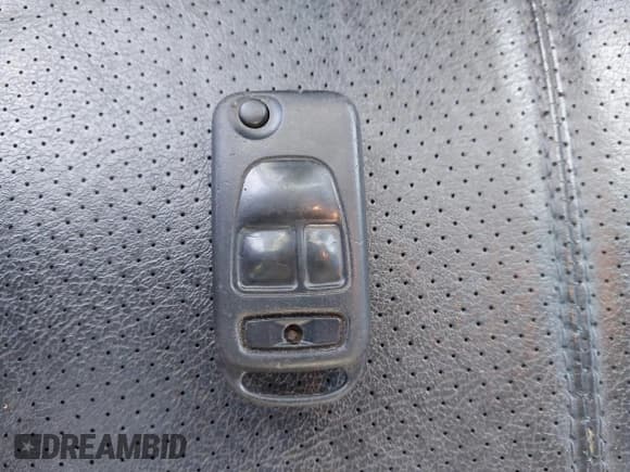 ✅ 2005 Mercedes-Benz M 350 • VIN: 4JGAB57E85A564151 • Lot: 43844394. Listed on IAAI with 172,464 mi. Free auction sales archive from the USA and detailed vehicle history report at DreamBid. Image 11.