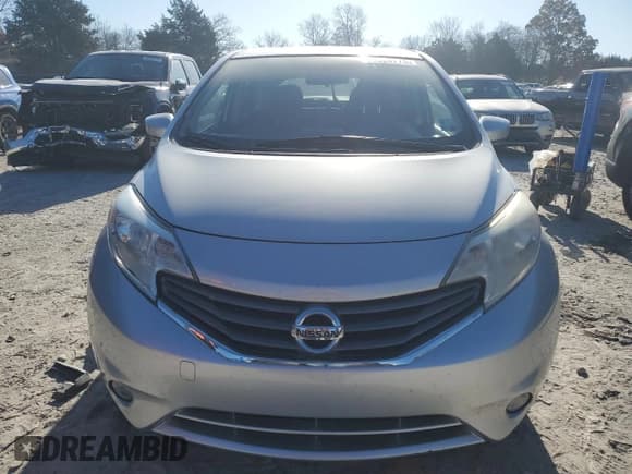 ✅ 2015 Nissan Note S • VIN: 3N1CE2CP4FL438943 • Lot: 90828775. Wystawiony na Copart z przebiegiem 45 878 mil. Bezpłatny archiwum sprzedaży aukcyjnych z USA i szczegółowy raport historii pojazdu na DreamBid. Zdjęcie 5.
