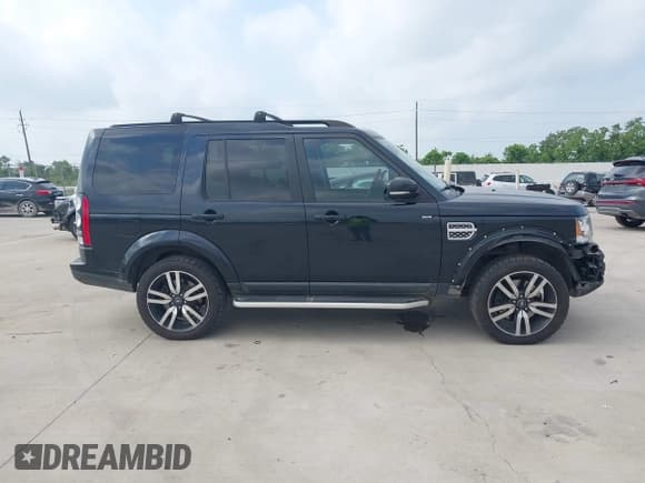 ✅ 2015 Land Rover LR4 Lux • VIN: SALAK2V68FA752645 • Lot: 42252331. Wystawiony na IAAI z przebiegiem 114 114 mil. Bezpłatny archiwum sprzedaży aukcyjnych z USA i szczegółowy raport historii pojazdu na DreamBid. Zdjęcie 13.