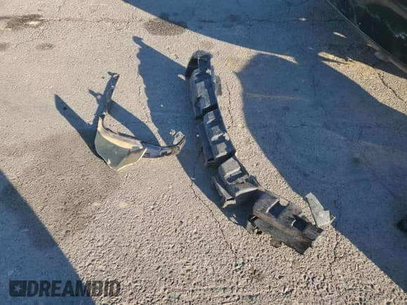 ✅ 2010 Dodge Challenger SE • VIN: 2B3CJ4DV1AH283627 • Lot: 87281084. Wystawiony na Copart z przebiegiem 131 258 mil. Bezpłatny archiwum sprzedaży aukcyjnych z USA i szczegółowy raport historii pojazdu na DreamBid. Zdjęcie 12.