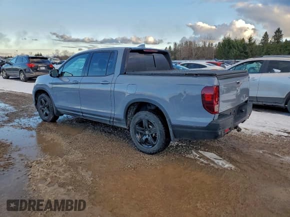 ✅ 2022 Honda Ridgeline Black Edition • VIN: 5FPYK3F80NB503443 • Lot: 95434165. Wystawiony na Copart z przebiegiem 62 809 mil. Bezpłatny archiwum sprzedaży aukcyjnych z USA i szczegółowy raport historii pojazdu na DreamBid. Zdjęcie 2.