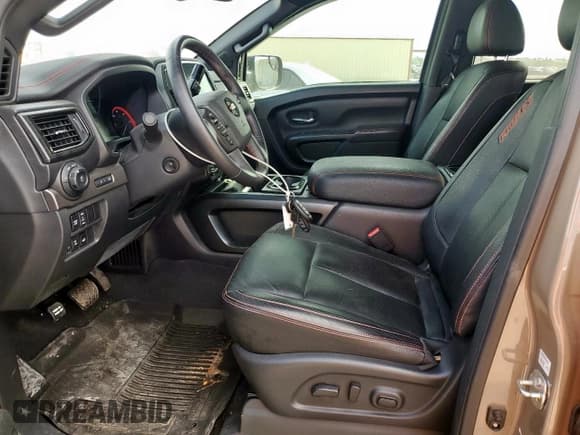 ✅ 2022 Nissan Titan SV • VIN: 1N6AA1ED0NN105552 • Lot: 65369485. Wystawiony na Copart z przebiegiem 48 932 mil. Bezpłatny archiwum sprzedaży aukcyjnych z USA i szczegółowy raport historii pojazdu na DreamBid. Zdjęcie 7.