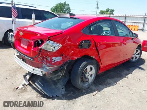 ✅ 2016 Chevrolet Cruze LS • VIN: 1G1BB5SM6G7270733 • Lot: 42254603. Listed on IAAI with 89,658 mi. Free auction sales archive from the USA and detailed vehicle history report at DreamBid. Image 4.