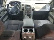 ✅ 2013 Ford F-150 XL • VIN: 1FTFW1EF5DKE31021 • Lot: 56329355. Wystawiony na Copart z przebiegiem 158 946 mil. Bezpłatny archiwum sprzedaży aukcyjnych z USA i szczegółowy raport historii pojazdu na DreamBid. Zdjęcie 8.