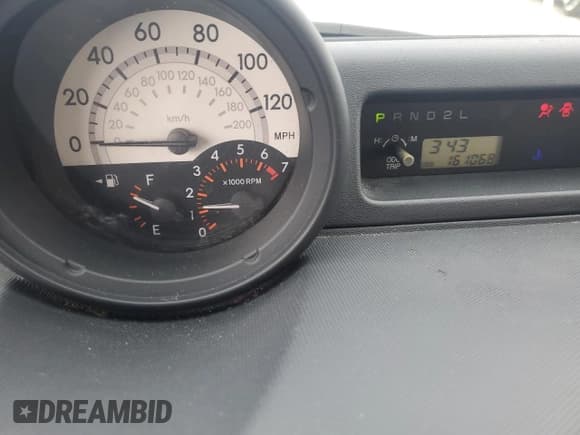 ✅ 2004 Scion xB • VIN: JTLKT324240164202 • Лот: 81332135. Опубликован ранее на Copart с пробегом 161 068 миль. Бесплатный доступ к архиву аукционных продаж из США и подробный отчёт об истории автомобиля на DreamBid. Изображение 9.