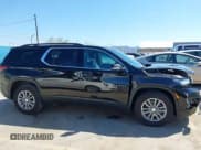 ✅ 2022 Chevrolet Traverse LT • VIN: 1GNEVHKW5NJ133935 • Lot: 41838469. Wystawiony na IAAI z przebiegiem 89 140 mil. Bezpłatny archiwum sprzedaży aukcyjnych z USA i szczegółowy raport historii pojazdu na DreamBid. Zdjęcie 13.