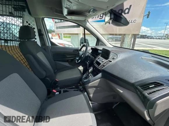 ✅ 2020 Ford Transit Connect XL • VIN: NM0LS7E70L1470000 • Lot: 80457615. Wystawiony na Copart z przebiegiem 100 972 mil. Bezpłatny archiwum sprzedaży aukcyjnych z USA i szczegółowy raport historii pojazdu na DreamBid. Zdjęcie 5.