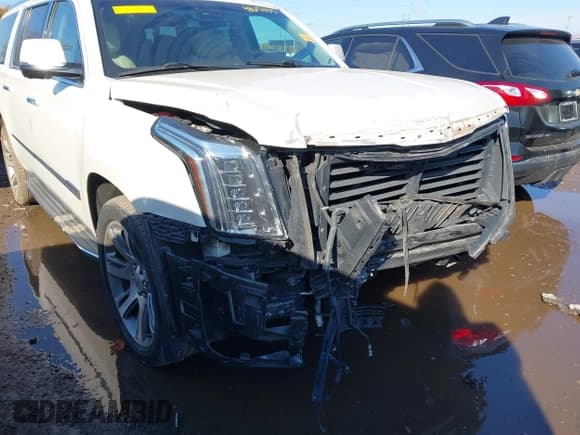 ✅ 2015 Cadillac Escalade ESV Luxury • VIN: 1GYS4SKJ8FR732051 • Lot: 43602405. Wystawiony na IAAI z przebiegiem 231 512 mil. Bezpłatny archiwum sprzedaży aukcyjnych z USA i szczegółowy raport historii pojazdu na DreamBid. Zdjęcie 6.