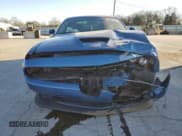 ✅ 2020 Dodge Challenger R/T • VIN: 2C3CDZBT7LH219040 • Lot: 43080284. Wystawiony na Copart z przebiegiem 28 695 mil. Bezpłatny archiwum sprzedaży aukcyjnych z USA i szczegółowy raport historii pojazdu na DreamBid. Zdjęcie 5.