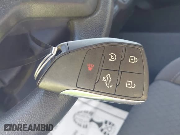 ✅ 2025 Chevrolet Silverado 1500 Custom • VIN: 1GCPKBEK3SZ180524 • Lot: 43362895. Wystawiony na IAAI z przebiegiem 8 816 mil. Bezpłatny archiwum sprzedaży aukcyjnych z USA i szczegółowy raport historii pojazdu na DreamBid. Zdjęcie 11.