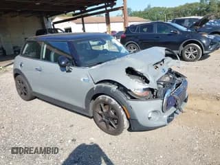 ✅ 2015 MINI Hardtop S • VIN: WMWXP7C52F2A60210 • Lot: 43245413. Listed on IAAI with 94,693 mi. Free auction sales archive from the USA and detailed vehicle history report at DreamBid. Image 1.