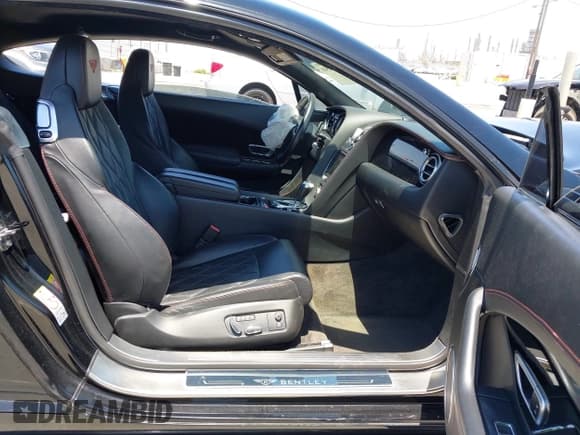 ✅ 2012 Bentley Continental GT • VIN: SCBFR7ZA8CC071957 • Lot: 42312540. Listed on IAAI with Not provided. Free auction sales archive from the USA and detailed vehicle history report at DreamBid. Image 5.