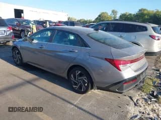 ✅ 2025 Hyundai Elantra SEL Convenience • VIN: KMHLS4DG8SU942472 • Lot: 43204874. Listed on IAAI with 8,751 mi. Free auction sales archive from the USA and detailed vehicle history report at DreamBid. Image 3.