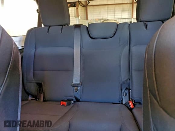 ✅ 2022 Jeep Wrangler Unlimited Sport S • VIN: 1C4HJXDG0NW179984 • Lot: 95406075. Wystawiony na Copart z przebiegiem 44 409 mil. Bezpłatny archiwum sprzedaży aukcyjnych z USA i szczegółowy raport historii pojazdu na DreamBid. Zdjęcie 10.